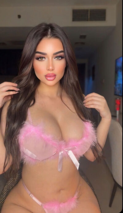 17909361543326-400×690